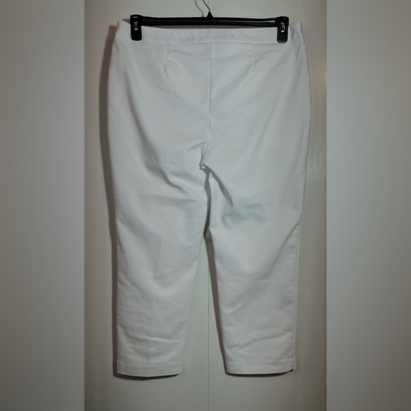 Chico's size 3 Fabulously Slimming Ankle Pants in White Women’s Size 16 - Picture 2 of 7